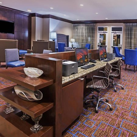 คอร์ตยาร์ด โอเดสซา Hotel ภายนอก รูปภาพ
